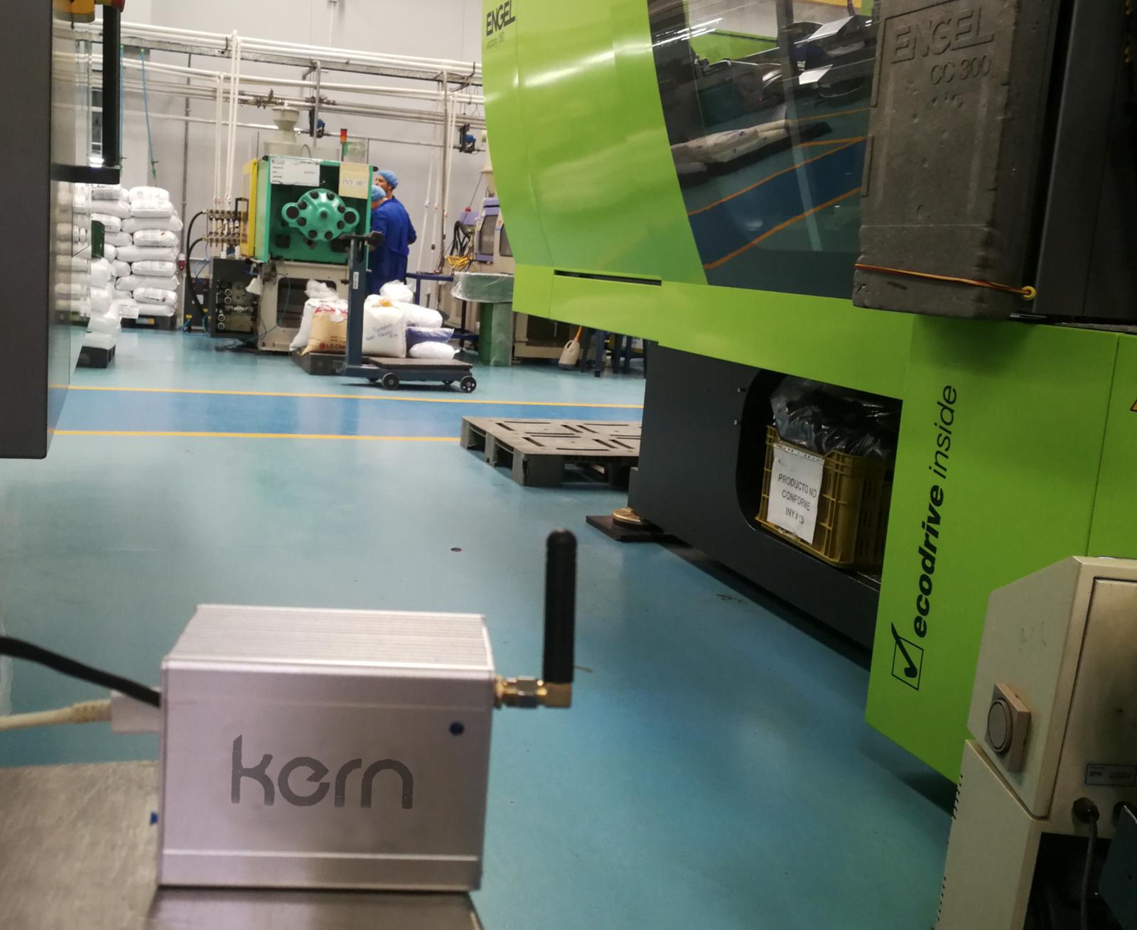 Equipo de adquisición KERN IoP instalado en una planta.
